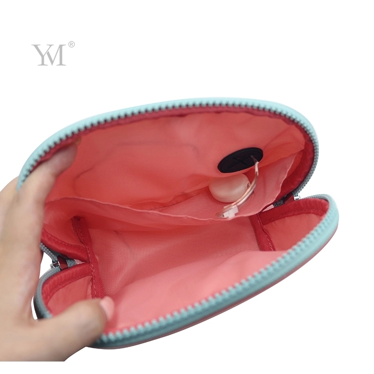 Oem odm makeup bag soft shell shape travel size tpu cosmetic bag with zipper 