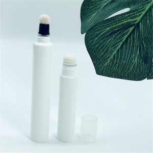 OEM / ODM Biodegradable Material Cosmetic Soft Squeeze Tube With Flocking Applicator 