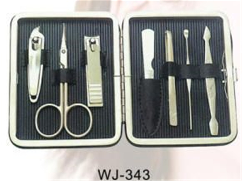 MANICURE SET  YELLOW SKIN WITH BLISTER CARD 