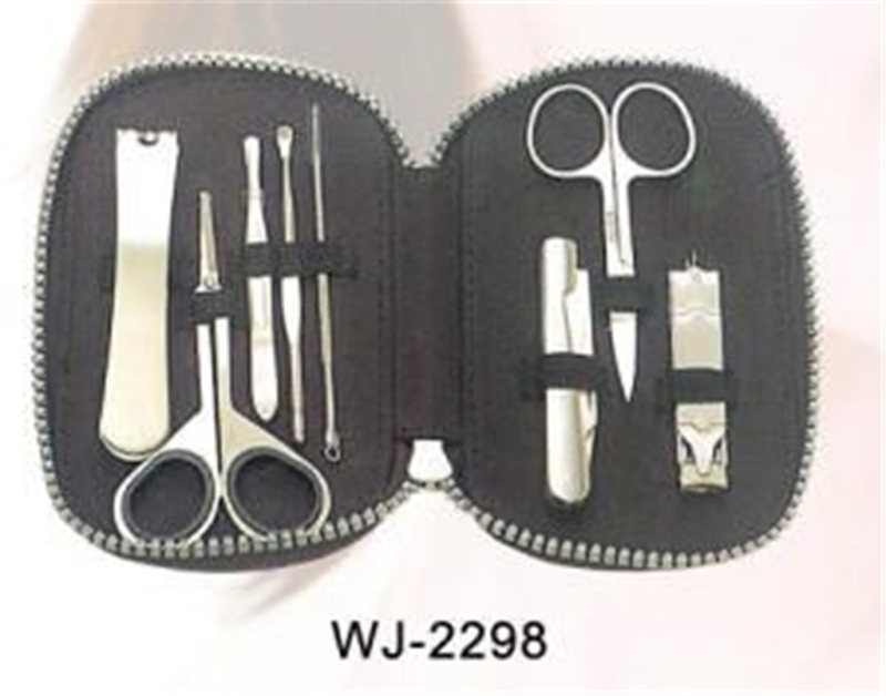 MANICURE SET  YELLOW SKIN WITH BLISTER CARD 