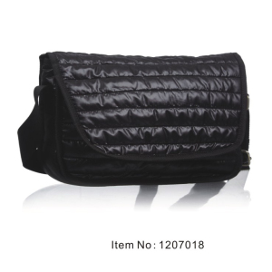 cosmetic bag new design polyester 240D mens messenger rolling top bag promotional