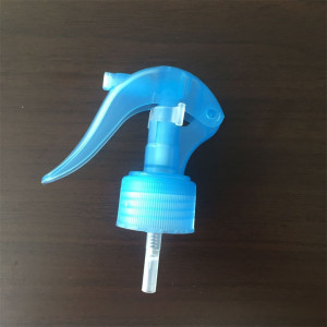 Mini trigger sprayer