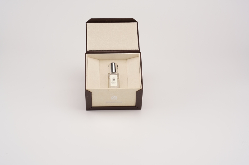 Custom design luxury cardboard paper perfume packaging gift box