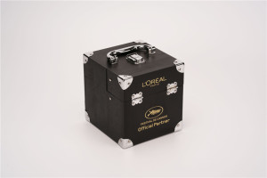luxury black cosmetic box with handle 