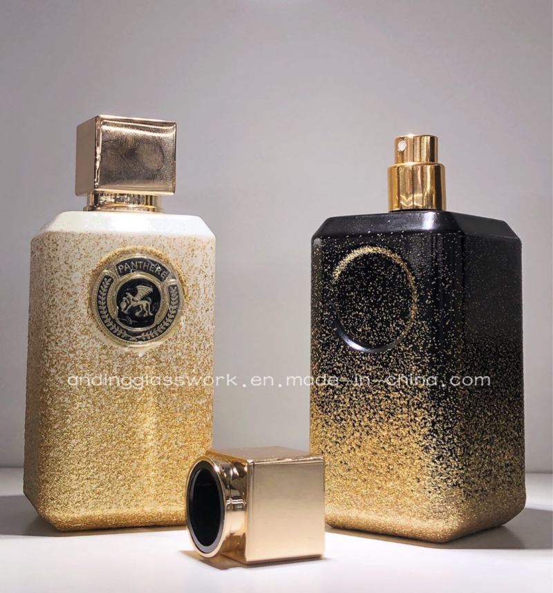 Specail Design Perfume Bottle with Zamac Cap