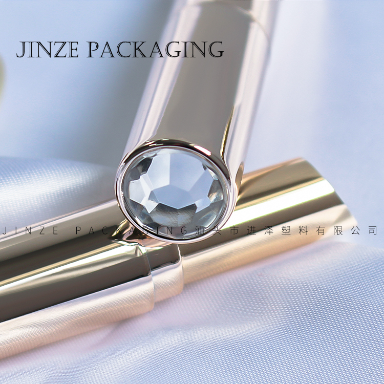 Luxury cosmetic container top diamond design custom lipstick tube packaging