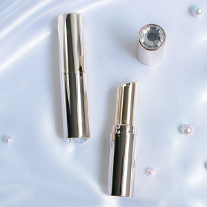 Luxury cosmetic container top diamond design custom lipstick tube packaging