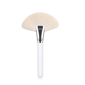 White handle single Makeup fan brush 