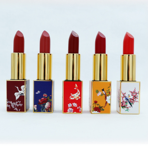 OEM High quality fashion magic matte lipstick container carved surface waterproof lipstick
