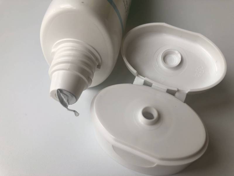 120g LDPE Flip top cap packaging tube for facial cream 