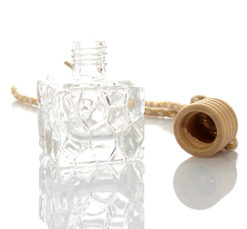 Factory Promotional wood screw cap aroma bottle glass car perfume air freshener 