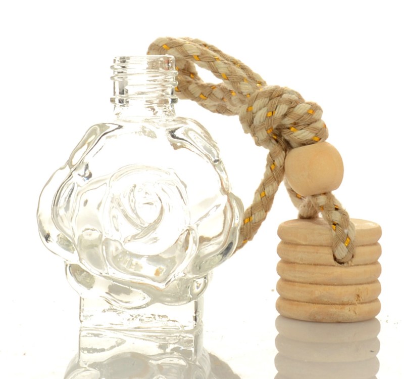 Wholesale Diffuser Fragrance Clear Perfume Essential Oil hanging car glass bottle 