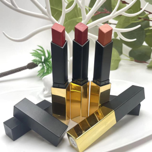 Custom-Made Lipsticks Create A Luxurious Sense Of Use
