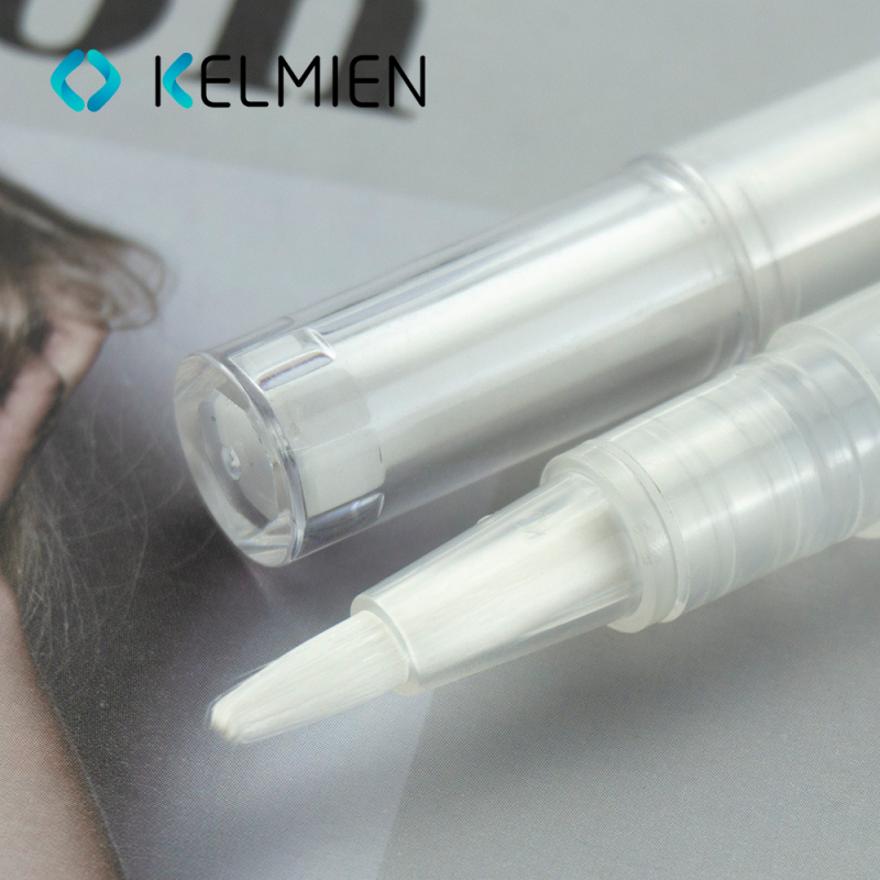 Rotating lip gloss pen tube white transparent concealer pen shell hair brush head cosmetic plastic packaging material