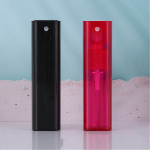 Wholesale new design 20ml 40ml credit card spray bottle for perfume