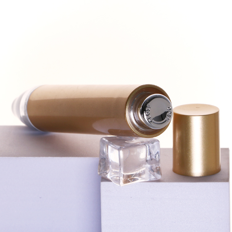 Plastic perfume bottle roll on container wholesale gold roller bottle for liquid soap pen 20ml big size roll on