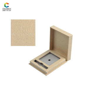 Custom private label Eco-friendly cosmetics paper packaging OEM ODM makeup magnetic cardboard blush and highlighter empty pallet