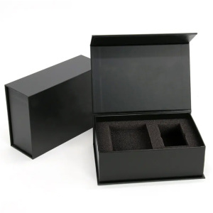 Custom magnetic cardboard paper luxury packaging present foldable card package cosmetics closure gift boxes with magnetic