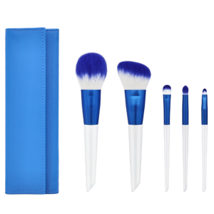 MAKEUP BRUSH KIT
