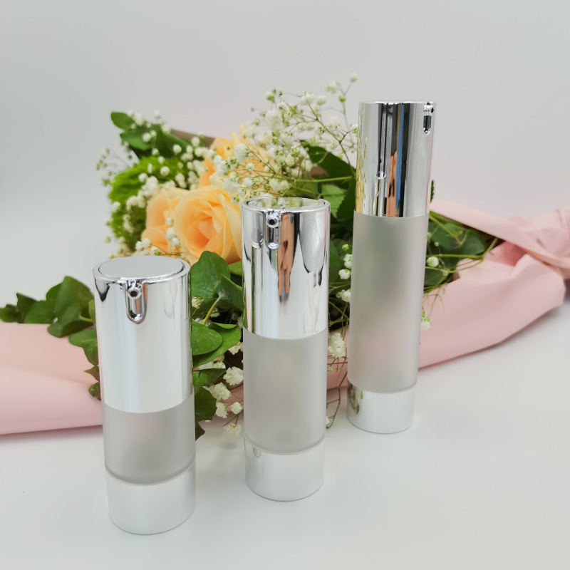 Factory Price Shiny Silver Color 15ml, 30ml, 50ml Skincare Packaging Luxury Airless Bottle 2022