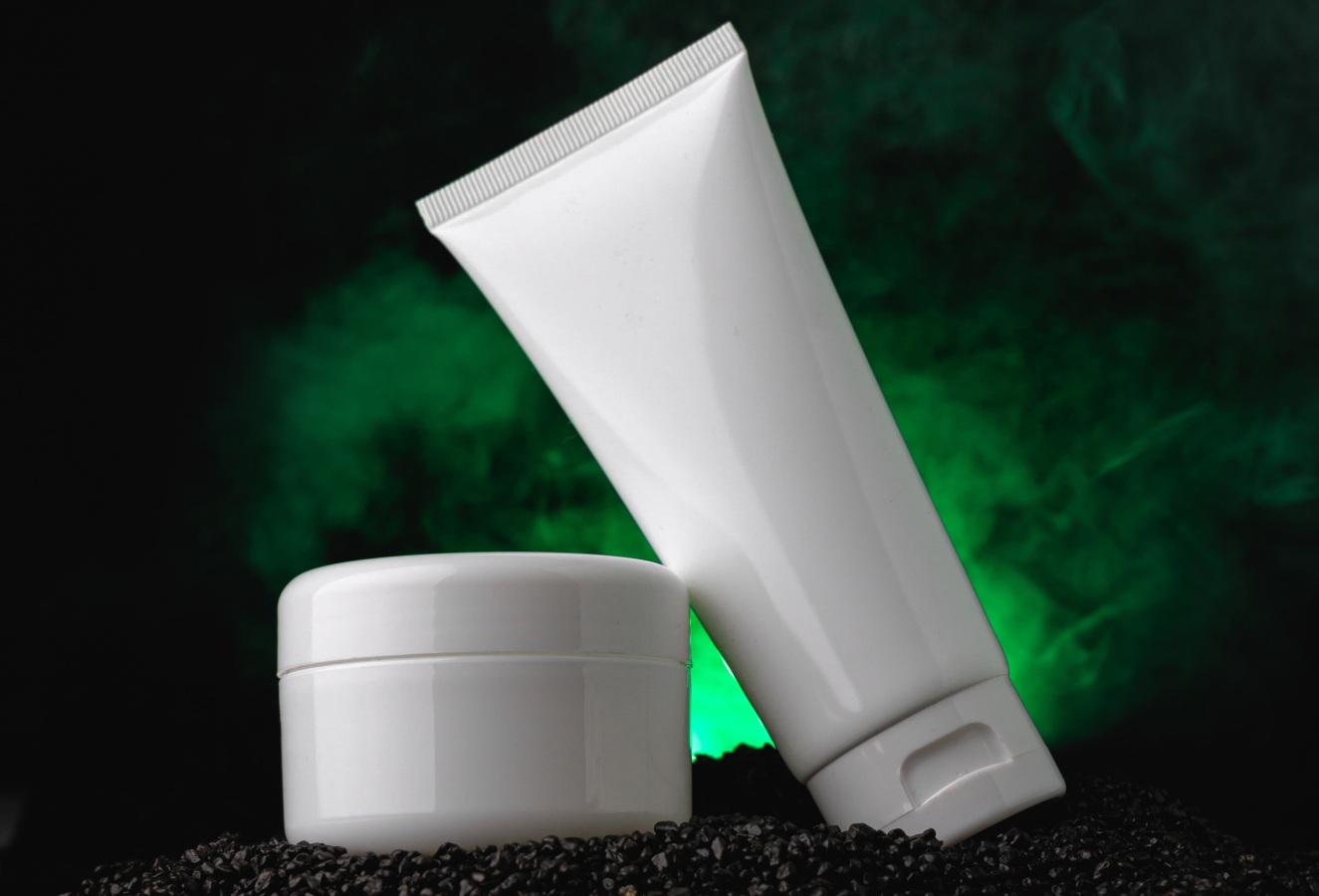 Discovering Eco Conscious Cosmetic Packaging Solutions for a Sustainable Future