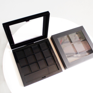 New design clear window four colors square empty makeup palette eyeshadow box pan case