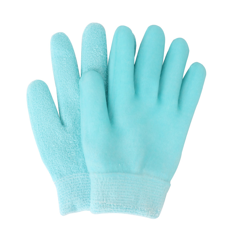 Moisturizing gloves