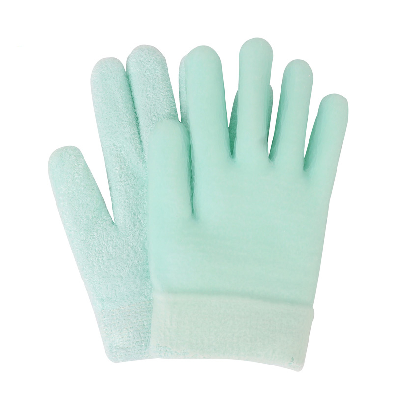 Moisturizing gloves