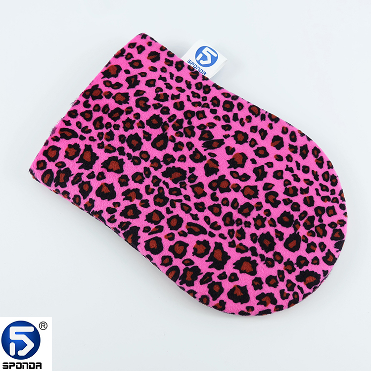 Sponda velour Tanning Applicator GloveTanning mitt with leopard print 