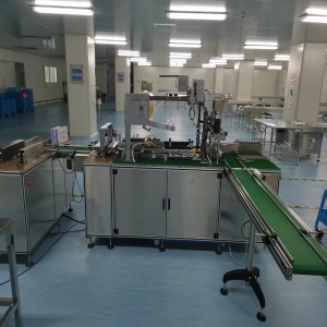 Cellophane overwrapping machine for box products