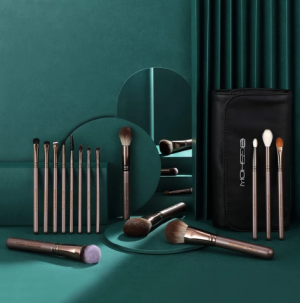 MAGICIAN SERIES - 18 COMPLETE BRUSH KIT - LUCKY COFFEE 2