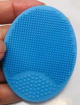 Silicone cleansing puff