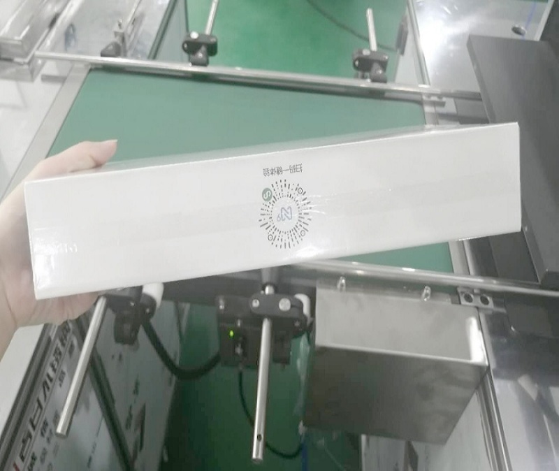 Manual Cellophane overwrapping machine 