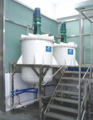 PVC Mixing Tank With Agitator Blending Vessel For Hair Care Water Strong Acid Liquid Mixer 