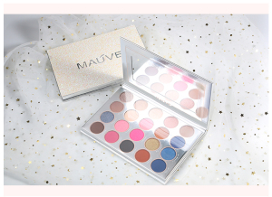 Twinkle eyeshadow palette 