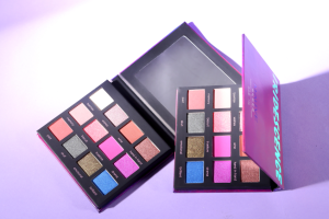 Iridescence Eyeshadow palette 