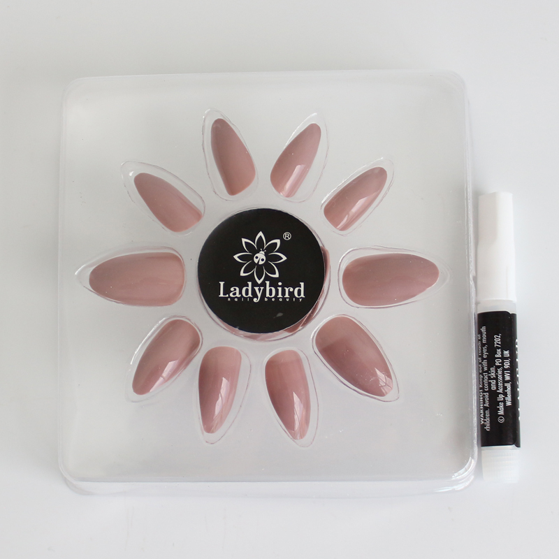 LD003-M801 Ladybird faux nails 24pcs/box almond solid color false art nail tips