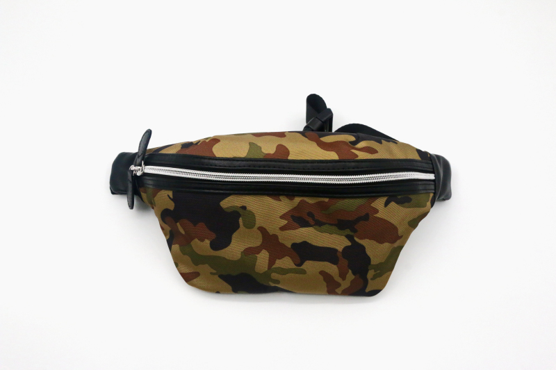 Fashion Camouflage beauty portable travel RPET bag running portable pocket 