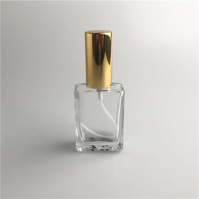 30 ml Glasss bottle with  gold perfume pump sprayer