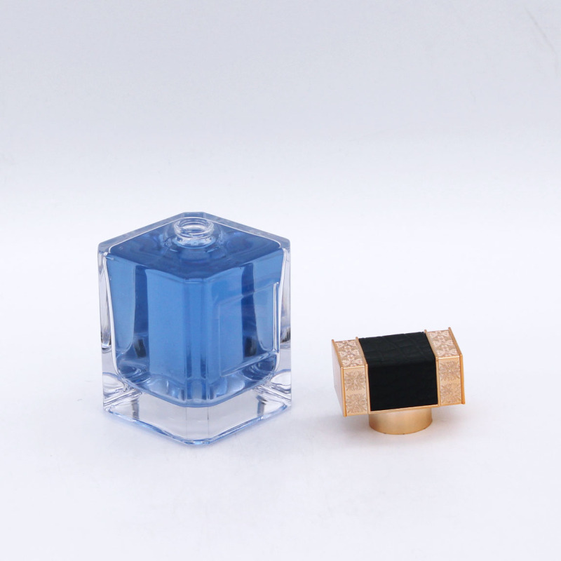 new design empty luxury 100ml square cosmetic perfume glass clear bottle