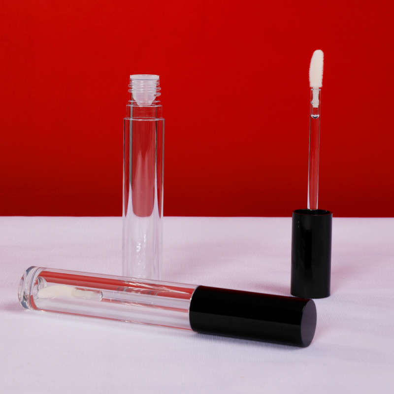 Good quality popular 7 ml round plastic empty lip gloss tube with brush