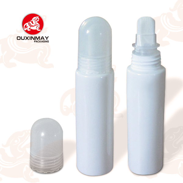 Plastic Soft Brush Applicator For Peel Off Lipstick Foundation Lotion Tube