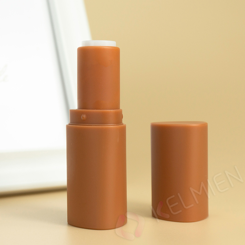 High-end Plastic lipstick packaging lipbalm tube