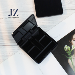 Jinze  Multi Color Metallization Inner Case Square Transparent Eye Shadow Packaging With Stick For Cosmetic