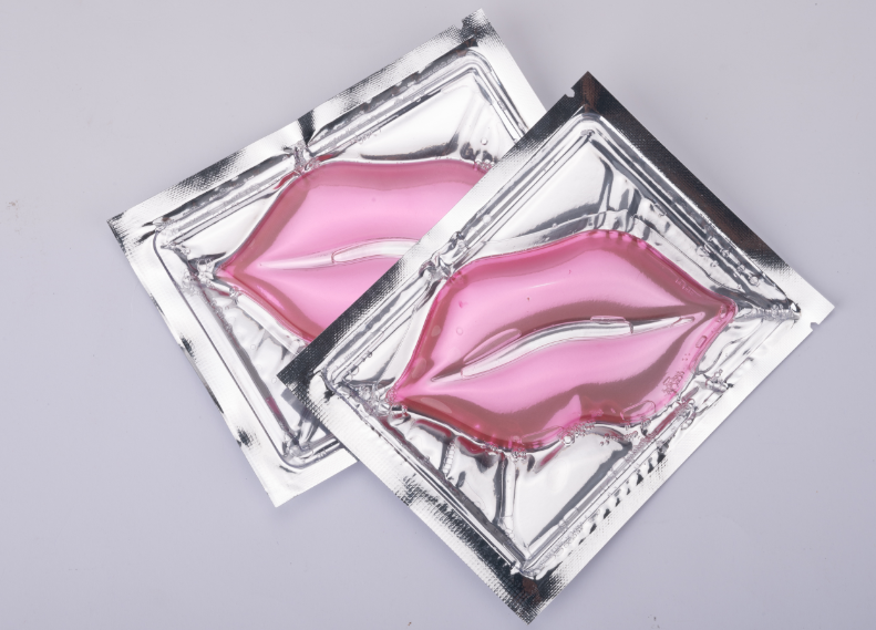 Wholesale moisture cosmetics lip patches collagen crystal lip masks plumper masks gel patch lip masks private label